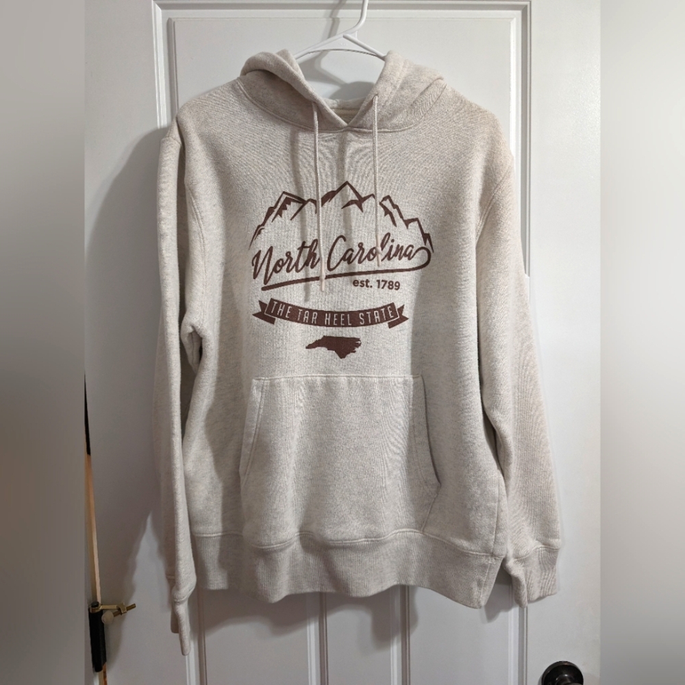 State of mine hoodie pullover sweater North Carolina size medium cream